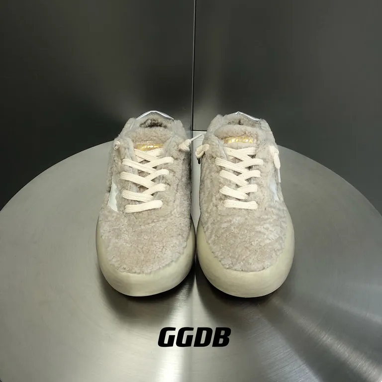 Golden Goose Shoe 